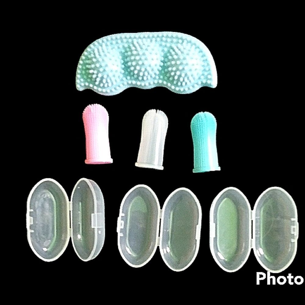 New 3 Pet Dog Cat 360 Finger Toothbrush Full Surround Silicone Bristles + Toy